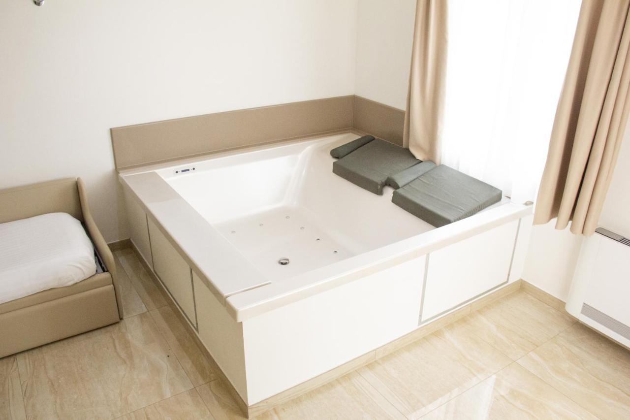 B&B Imperial Exclusive Rooms & Breakfast Porto Cesareo Luaran gambar